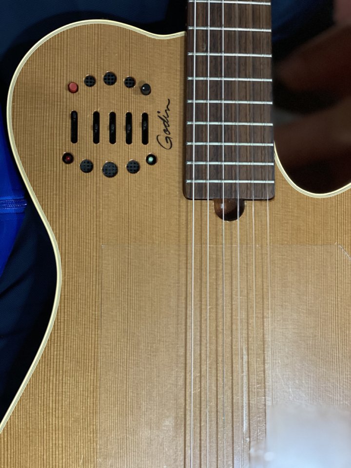 Godin Multiac Grand Concert Duet (2003) - Gama Alta (Mic/Piezo) + Estuche TRIC de segunda mano · Foto 6 de 9 · Granada · 1600 €