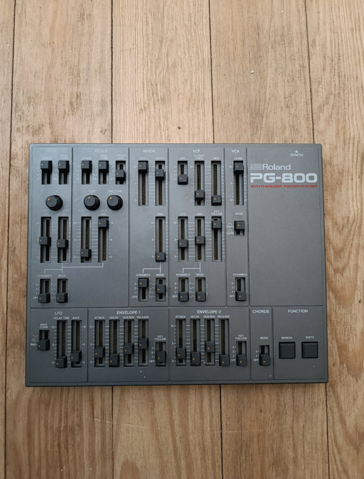 Roland PG-800