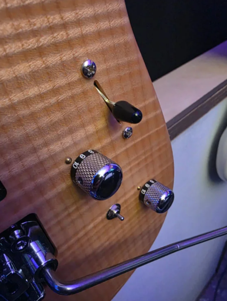 Charvel USA Guthrie Govan Flame Maple de segunda mano · Foto 3 de 7 · Zaragoza · 2950 €