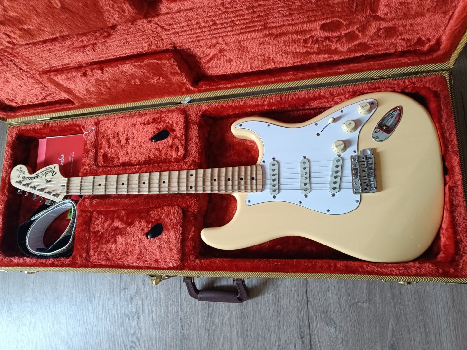Fender Yngwie Malmsteen USA 2023
