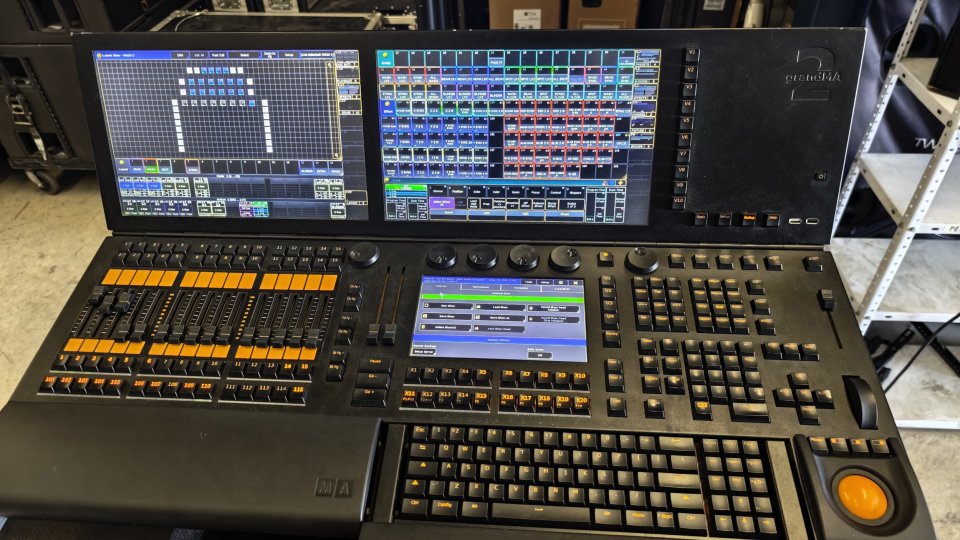 Mesa de lucea Grand MA2 de segunda mano · Foto 2 de 2 · Guadalajara · 9600 €