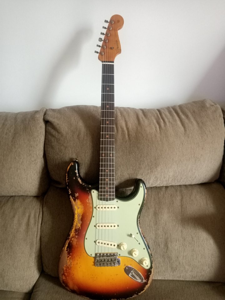 Fender Custom Shop Limited Edition 61 Stratocaster Super Heavy Relic de segunda mano · Foto 1 de 10 · Cádiz · 5300 €