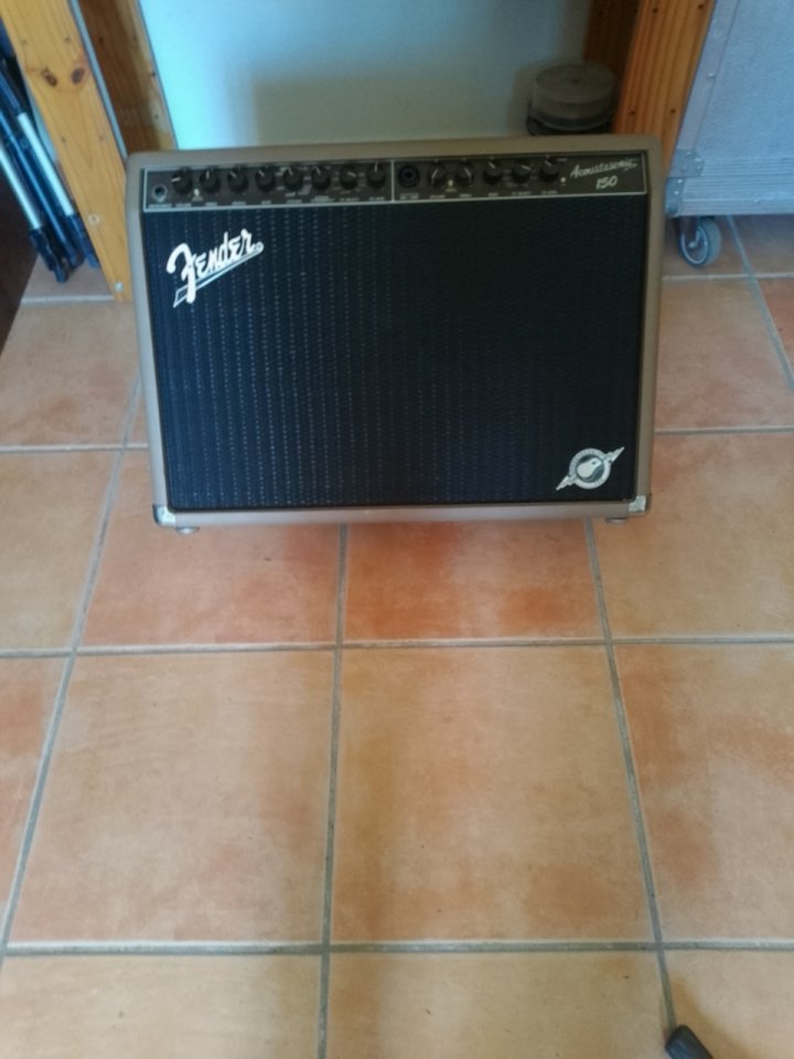 amplificador Fender Acoustosonic 150