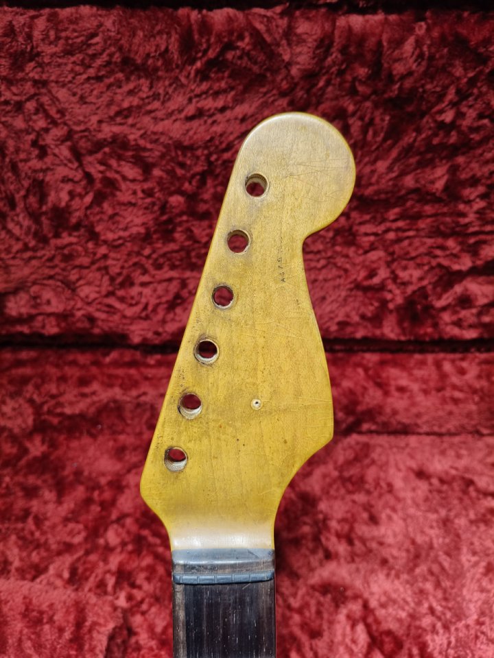 Mastil Stratocaster Palosanto de Madagascar de "rio"