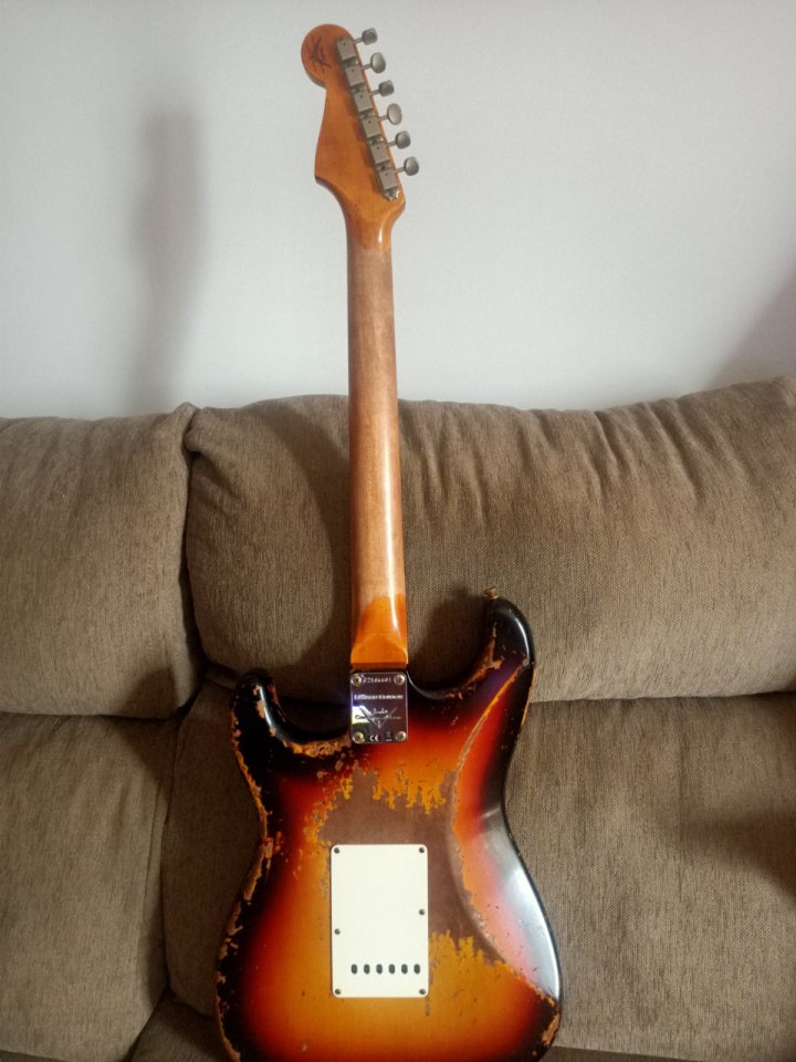 Fender Custom Shop Limited Edition 61 Stratocaster Super Heavy Relic de segunda mano · Foto 2 de 10 · Cádiz · 5300 €