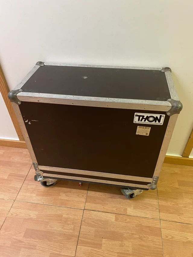 Orange PP212OB con flightcase de segunda mano · Foto 5 de 7 · Tarragona · 588 €