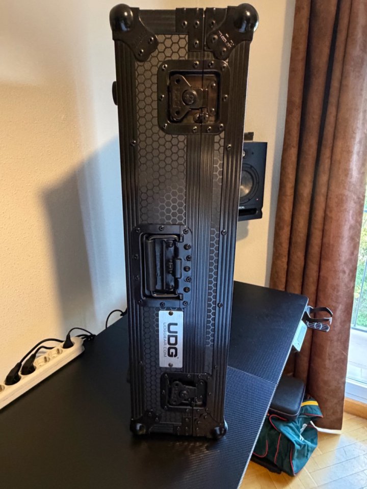 Maleta Flightcase para Denon Prime 4+ de segunda mano · Foto 4 de 4 · Madrid · 250 €