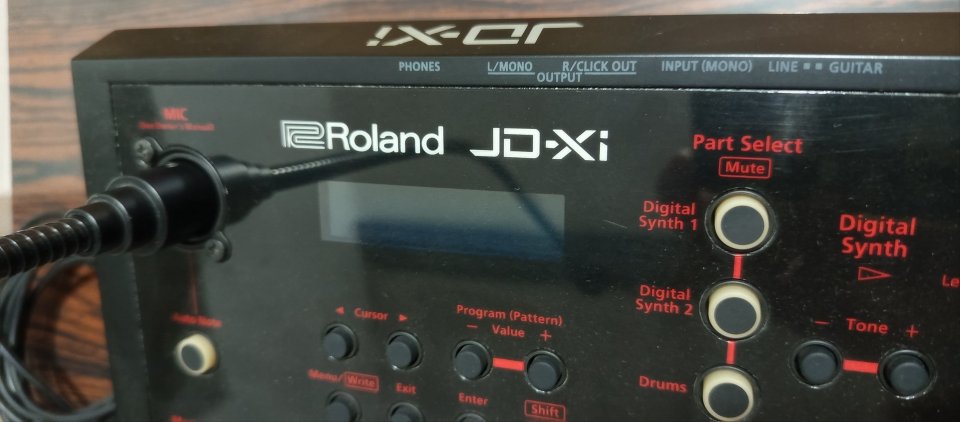 Roland JD Xi sintetizador