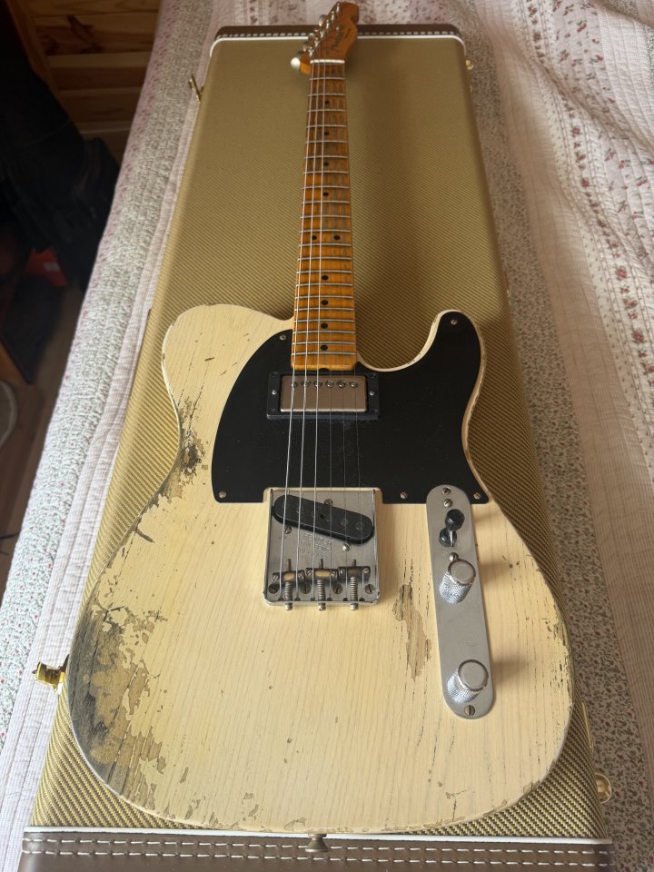 Fender Limited 51 Telecaster HS Heavy Relic White Blond de segunda mano · Foto 8 de 10 · Madrid · 3300 €