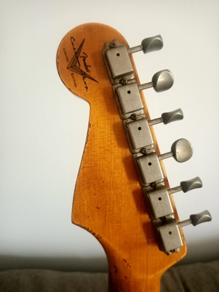 Fender Custom Shop Limited Edition 61 Stratocaster Super Heavy Relic de segunda mano · Foto 4 de 10 · Cádiz · 5300 €