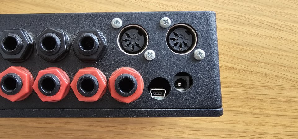Disaster Area Dpc-8ez Gen1 switcher de segunda mano · Foto 4 de 6 · Alicante · 250 €