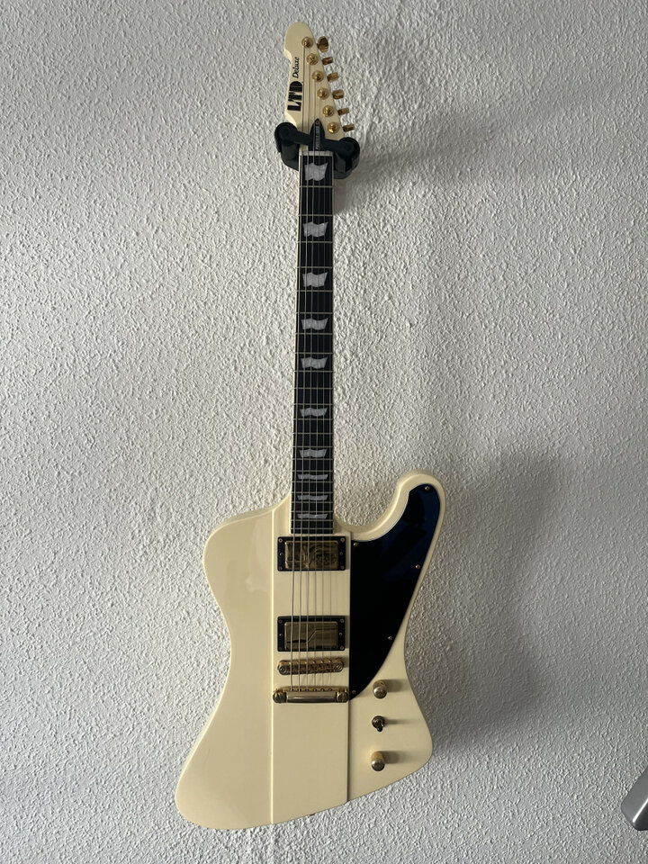 O cambio ESP LTD Phoenix-1000 deluxe