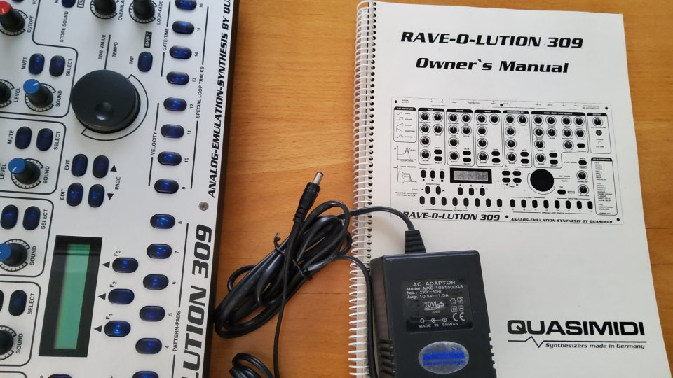 Rave-O-Lution 309 Quasimidi