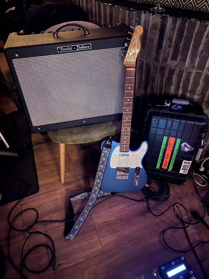 Vendo Fender Telecaster Vintera con mejoras de segunda mano · Foto 2 de 10 · Madrid · 1100 €