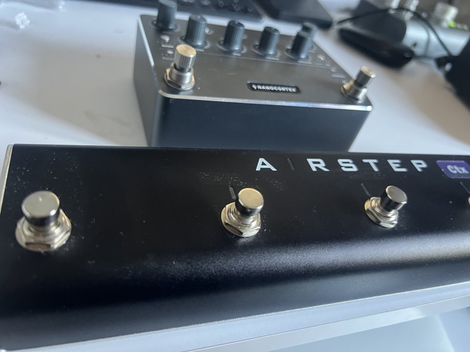 Neural Nano Cortex con pedalera BT Xsonic Airstep de segunda mano · Foto 1 de 5 · Murcia · 440 €