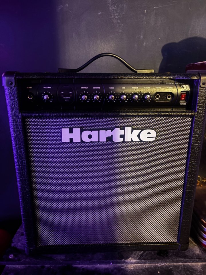 Hartke G30R - Amplificador Guitarra 30W de segunda mano · Foto 2 de 3 · Barcelona · 99 €