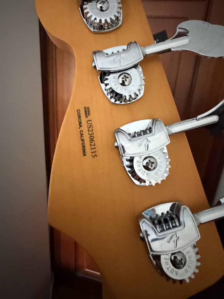 Vendo o cambio Fender American Ultra JazzBass Cobra Blue, Negociable