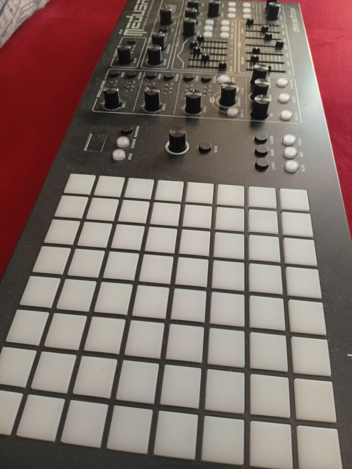 Dreadbox polyend MEDUSA