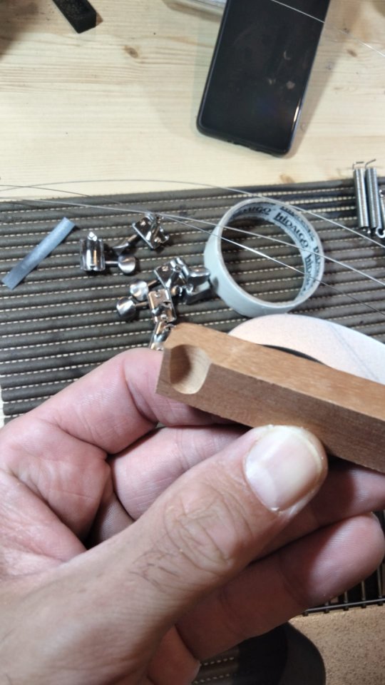 Ibanez RG Prestige con Bloque FU-Tone de Latón Macizo