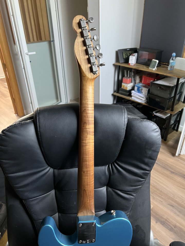 Vendo Fender Telecaster Vintera con mejoras de segunda mano · Foto 6 de 10 · Madrid · 1100 €