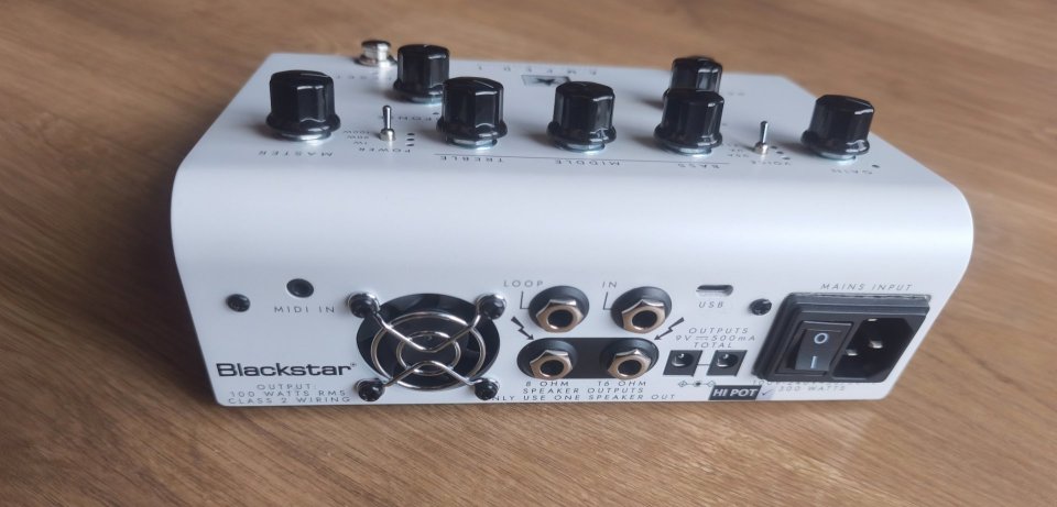 Etapa Blackstar Amped 1 de segunda mano · Foto 5 de 9 · Almería · 250 €