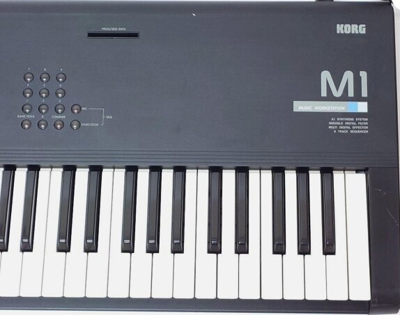 Teclado M1 KORG