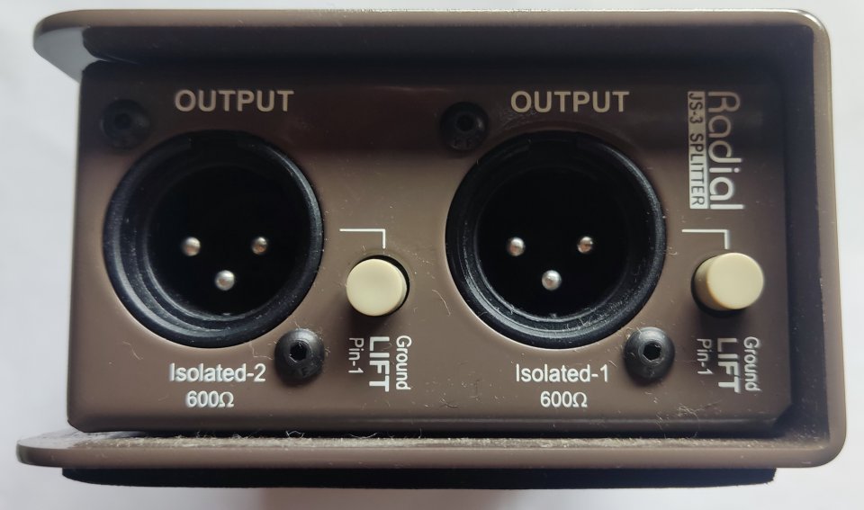 Splitter de micrófono o línea Radial JS3