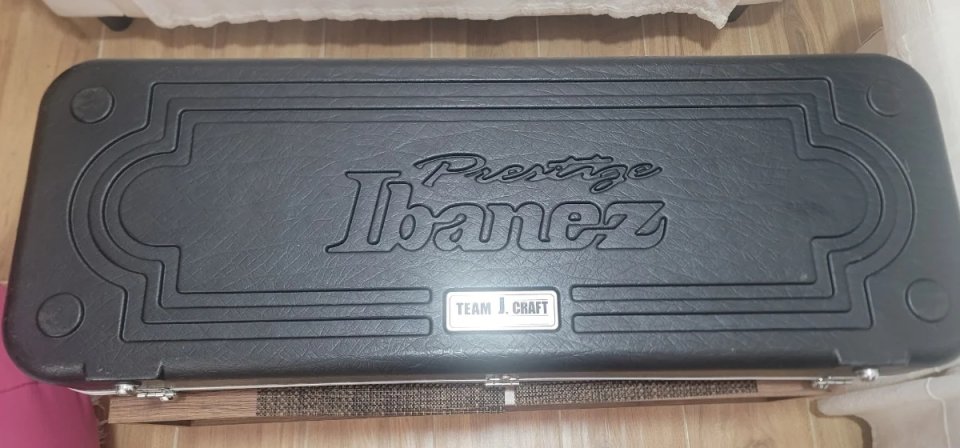 Ibanez RG Prestige con Bloque FU-Tone de Latón Macizo