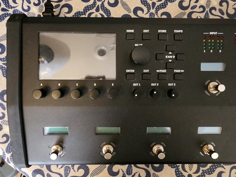 Fractal Audio FM9 Turbo + Cab packs & IRs extra de segunda mano · Foto 5 de 8 · Madrid · 1600 €