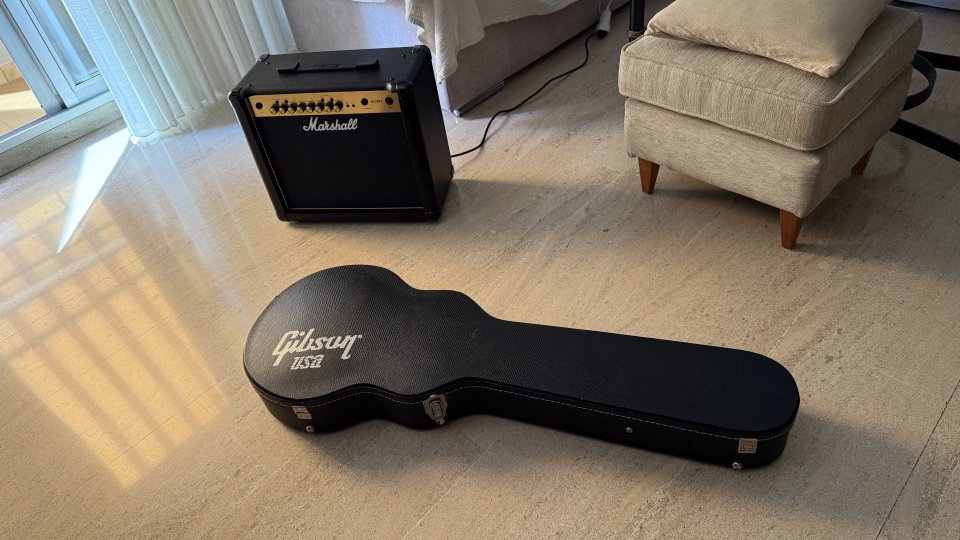 Gibson Les Paul Studio y Marshall MG 30FX