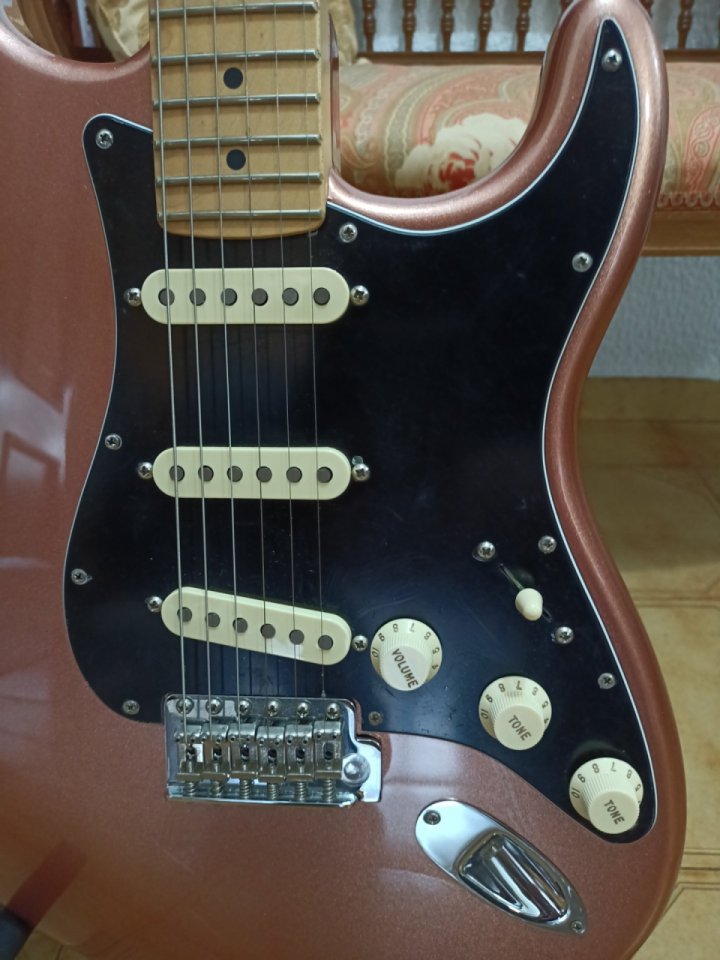 Fender Strat American Performer