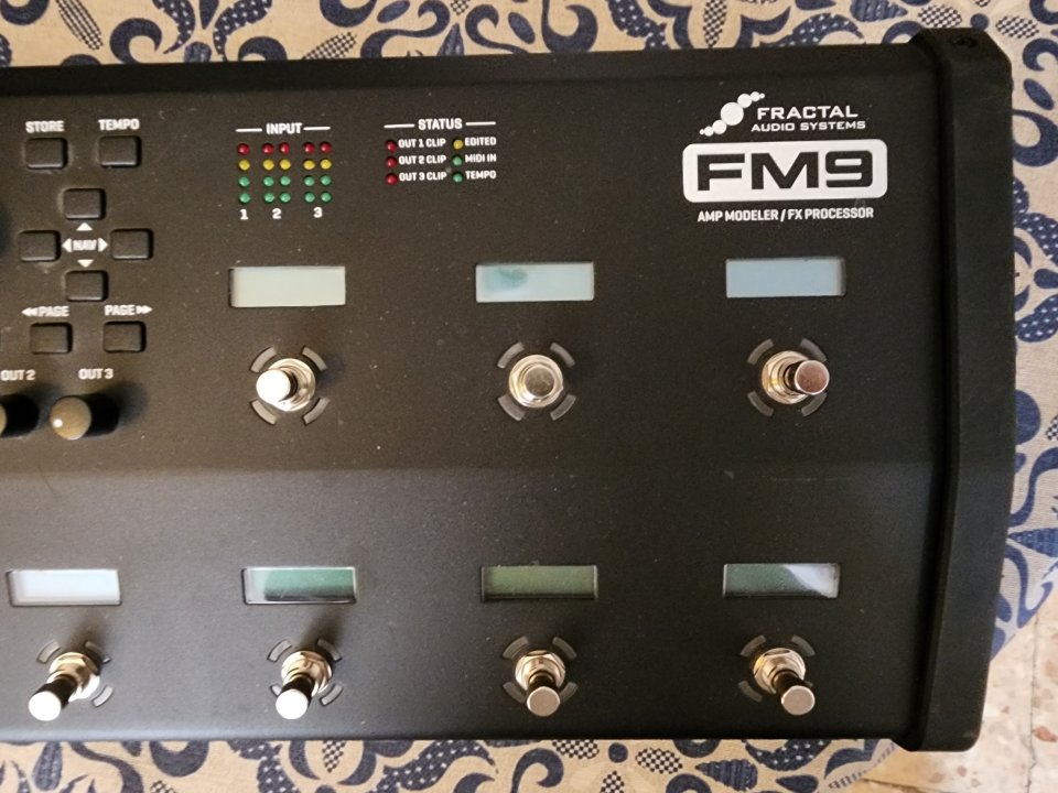 Fractal Audio FM9 Turbo + Cab packs & IRs extra de segunda mano · Foto 6 de 8 · Madrid · 1600 €