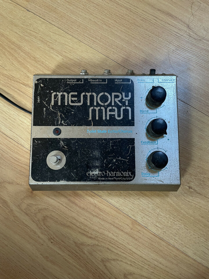 Pedal de guitarra EHX memory man