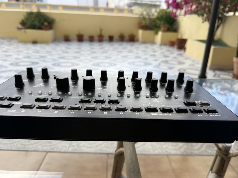 Abstrakt Instruments Avalon Bassline