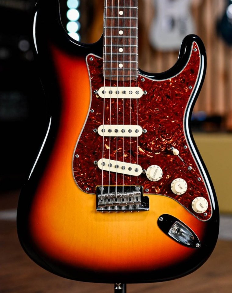 stratocaster 3ts sunburst