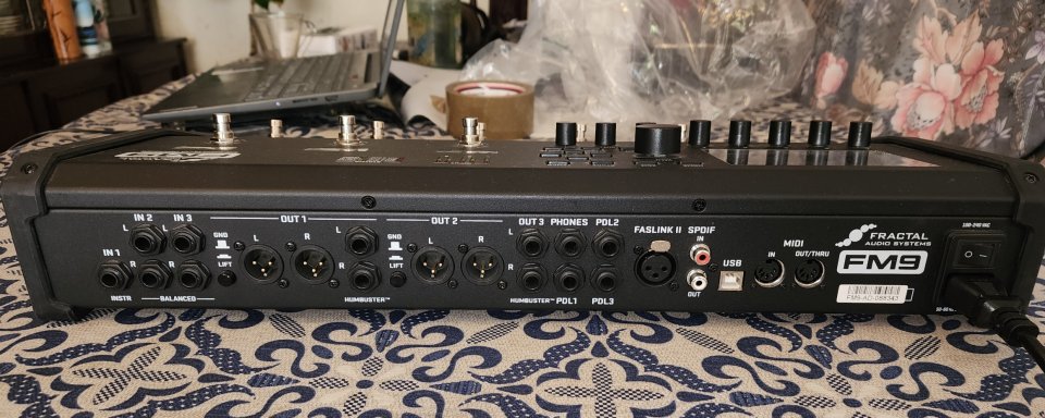 Fractal Audio FM9 Turbo + Cab packs & IRs extra de segunda mano · Foto 7 de 8 · Madrid · 1600 €