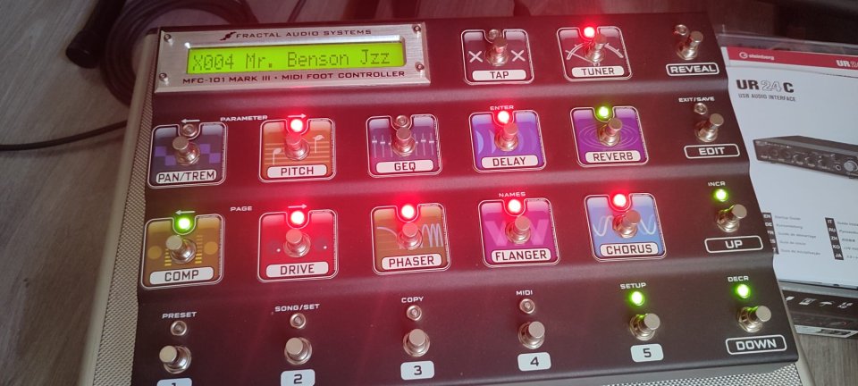 Axe Fx2 MkII + Mfc 101 mkIII