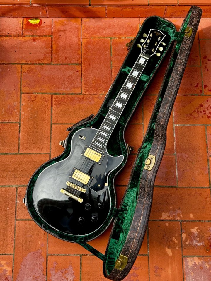 Maybach Lester Black Velvet 57