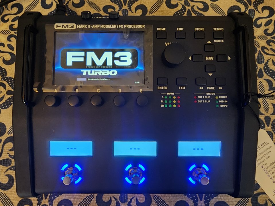 Fractal Audio FM3 Mark II Turbo + Cab packs & IRs extra de segunda mano · Foto 1 de 5 · Madrid · 1050 €