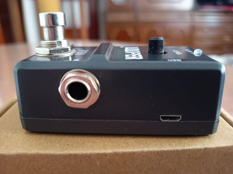 Mini pedal Looper ( envío incluido) de segunda mano · Foto 2 de 4 · Salamanca · 25 €