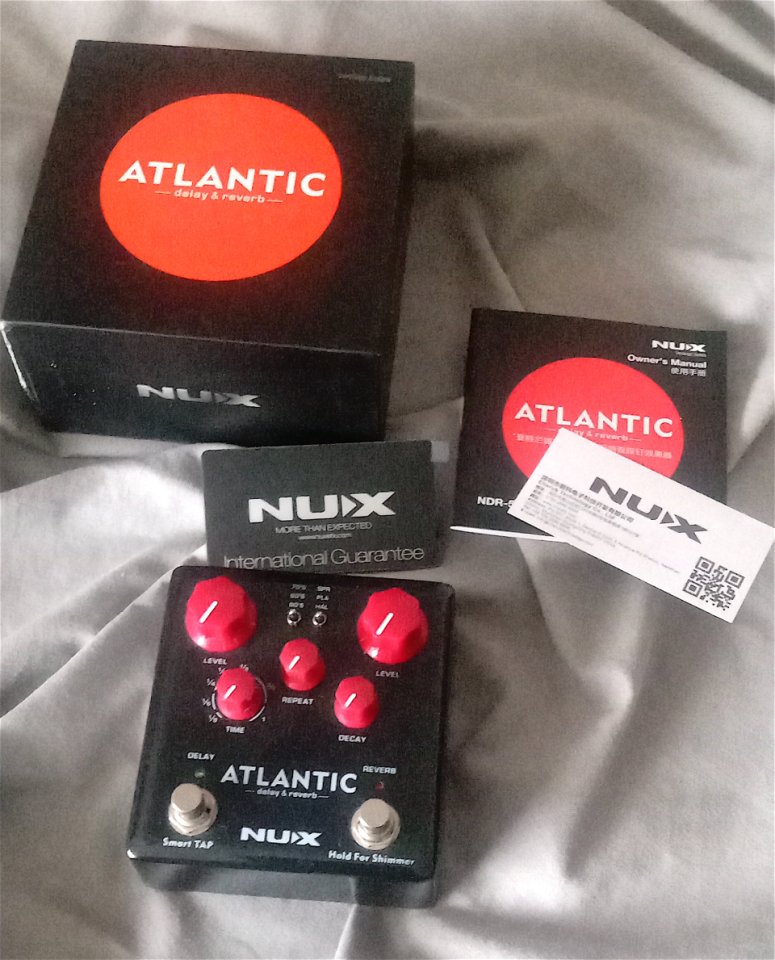 NUX Atlantic (reverb y delay)