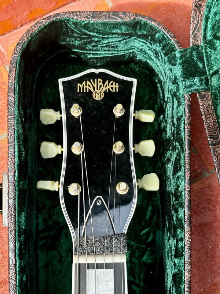 Maybach Lester Black Velvet 57