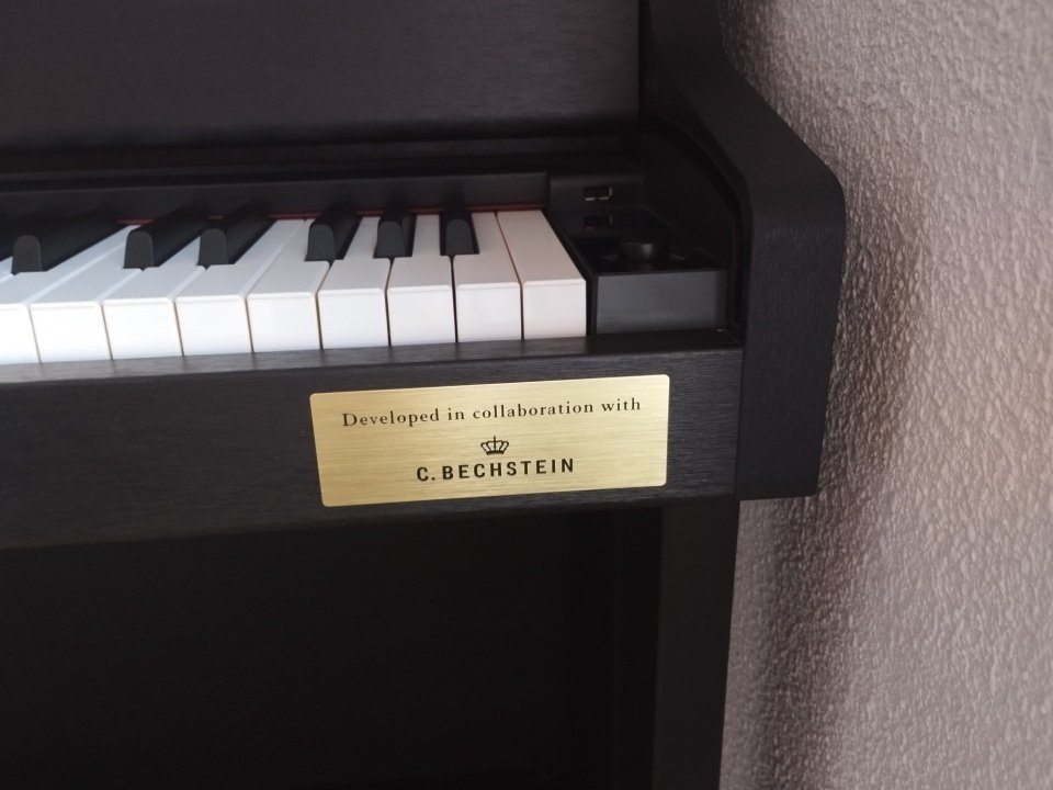 Piano digital híbrido de segunda mano · Foto 4 de 5 · Madrid · 2100 €