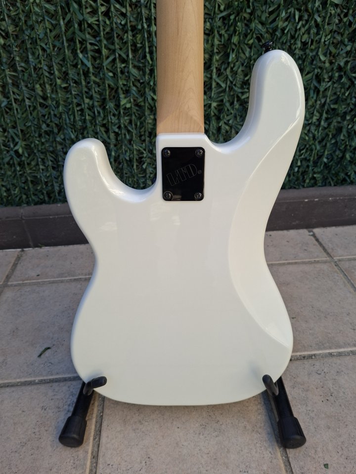 Bajo ESP LTD Surveyor '87 de segunda mano · Foto 6 de 7 · Madrid · 850 €