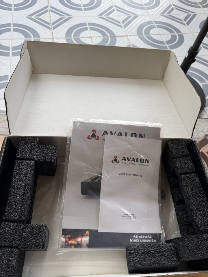 Abstrakt Instruments Avalon Bassline