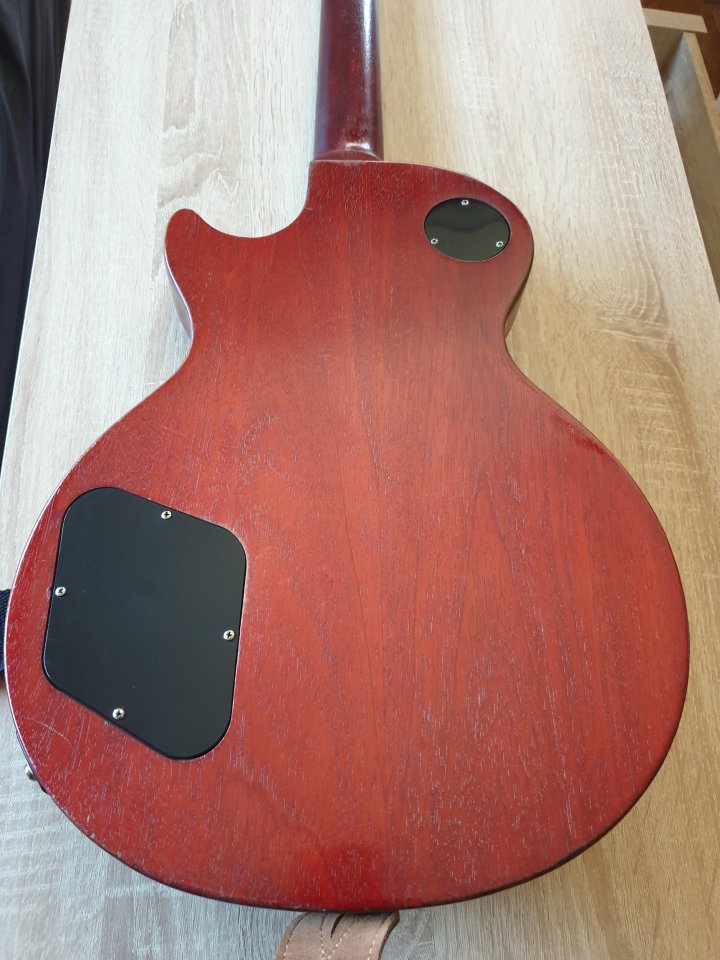 Gibson les paul studio 2010