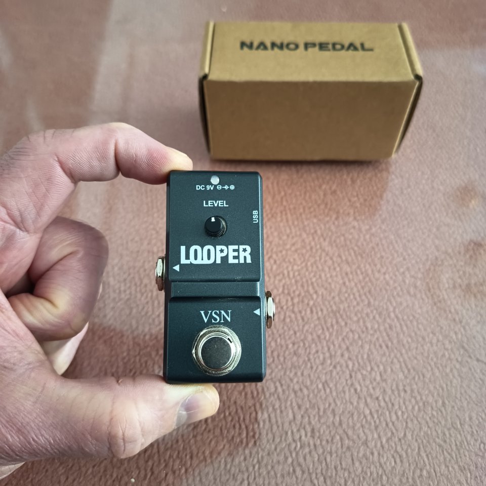 Mini pedal Looper ( envío incluido) de segunda mano · Foto 4 de 4 · Salamanca · 25 €
