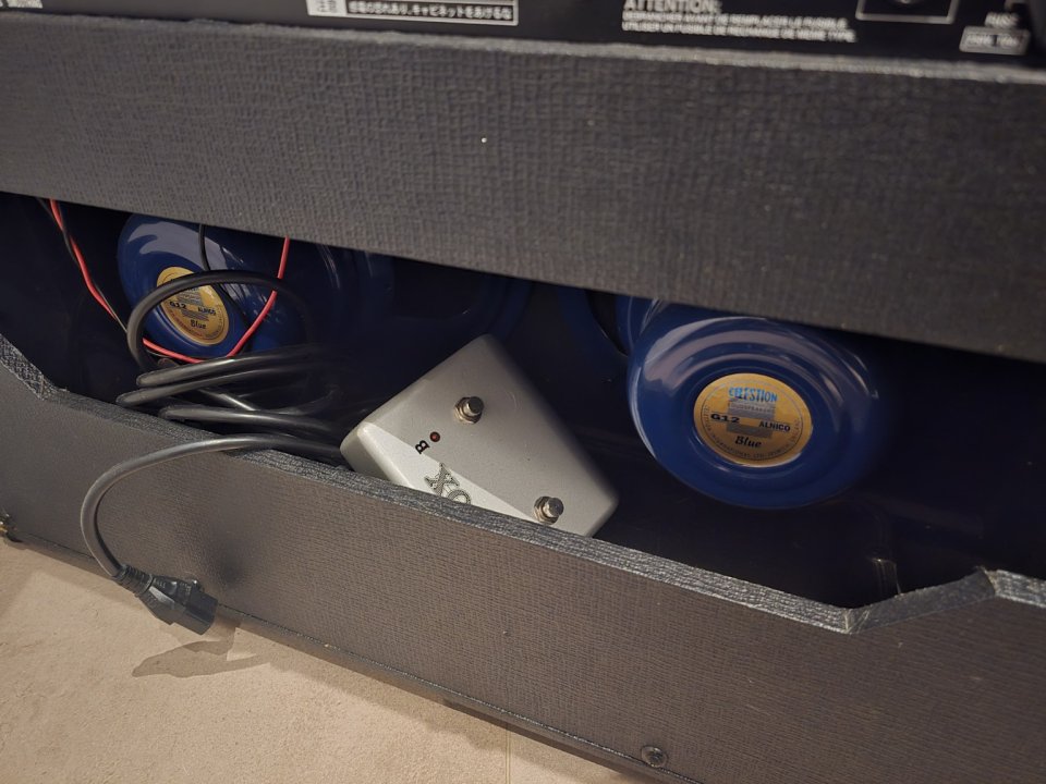 VOX AC30CC2X – 2x Celestion Alnico Blue – AC30 válvulas de segunda mano · Foto 3 de 7 · Madrid · 1100 €