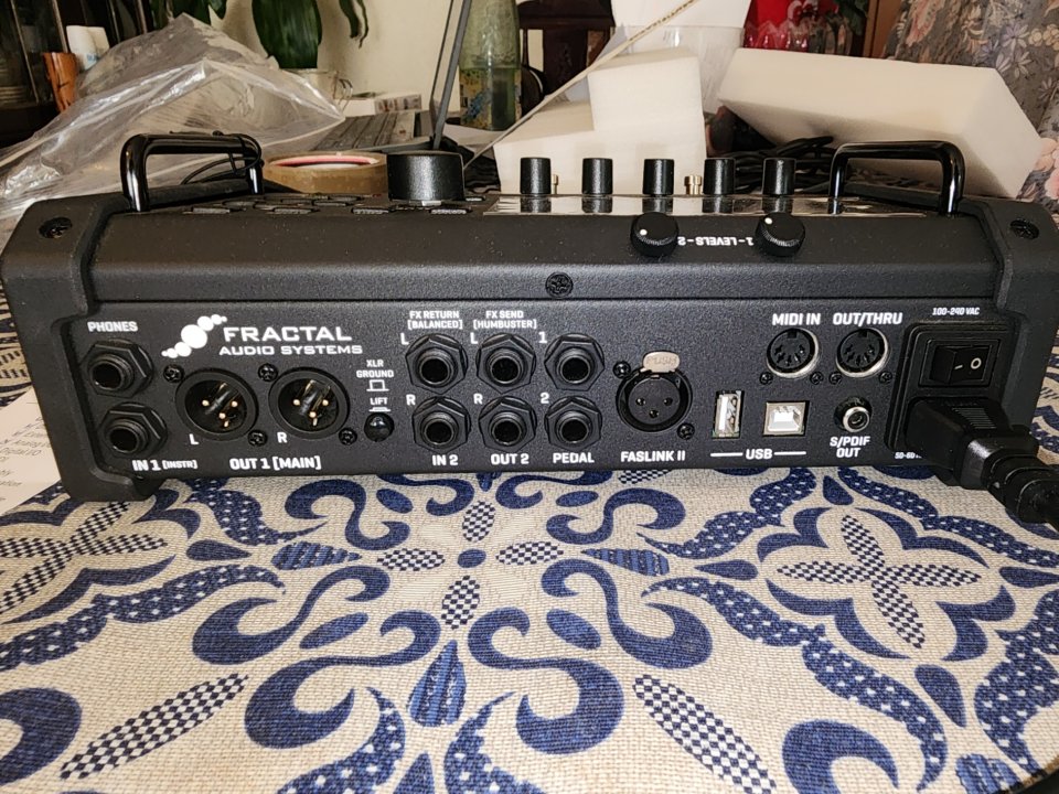 Fractal Audio FM3 Mark II Turbo + Cab packs & IRs extra de segunda mano · Foto 4 de 5 · Madrid · 1050 €