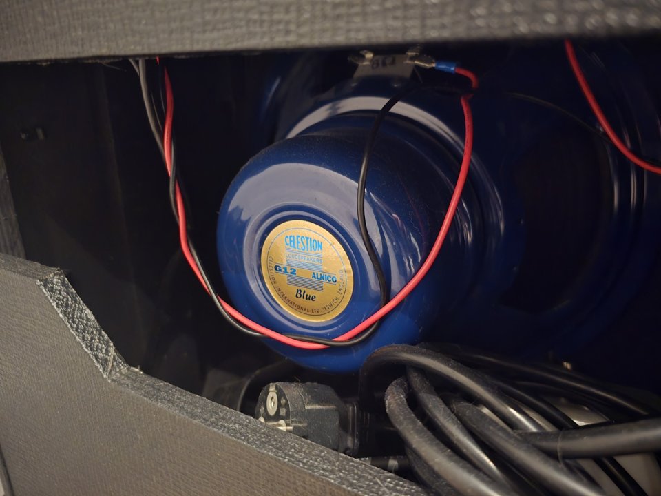 VOX AC30CC2X – 2x Celestion Alnico Blue – AC30 válvulas de segunda mano · Foto 5 de 7 · Madrid · 1100 €